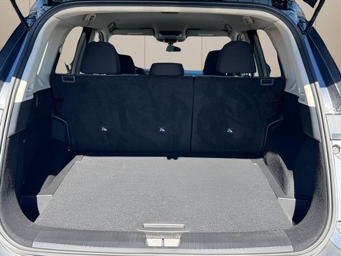 Used 2023 Nissan Rogue SV image 16