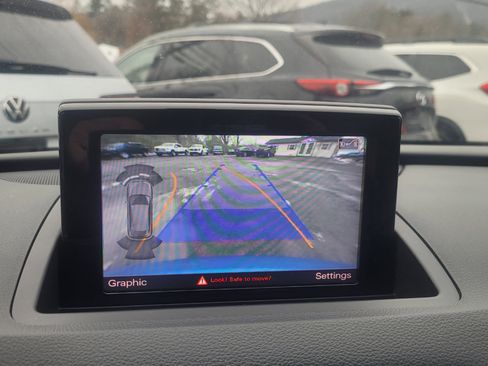 Used 2017 Audi Q3 2.0T Premium Plus w/ Premium Plus Package image 22