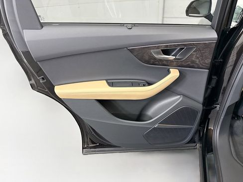 Used 2026 Audi Q7 3.0T Premium Plus image 25