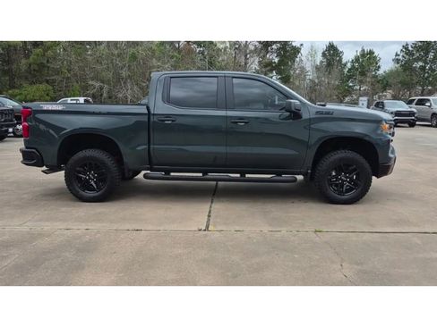 New 2026 Chevrolet Silverado 1500 Custom Trail Boss w/ LPO, Dark Essentials Package image 9