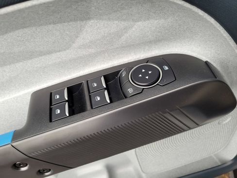 New 2025 Ford Maverick XLT w/ XLT Luxury Package image 38