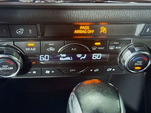 Used 2018 MAZDA CX-9 Signature AWD/4WD image 16
