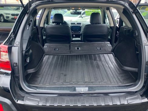 Used 2019 Subaru Outback 2.5i Limited AWD/4WD image 36
