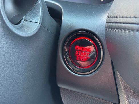 Used 2025 Honda HR-V LX image 24