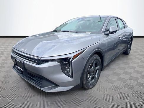 New 2026 Kia K4 LXS image 3