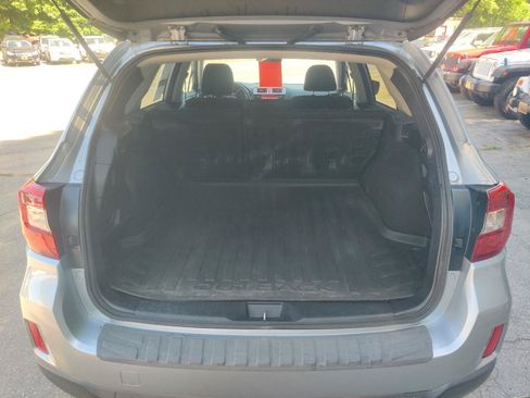 Used 2015 Subaru Outback 2.5i Premium AWD/4WD image 13