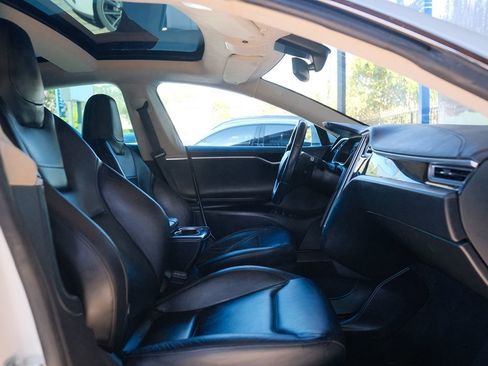 Used 2015 Tesla Model S 70 RWD image 26
