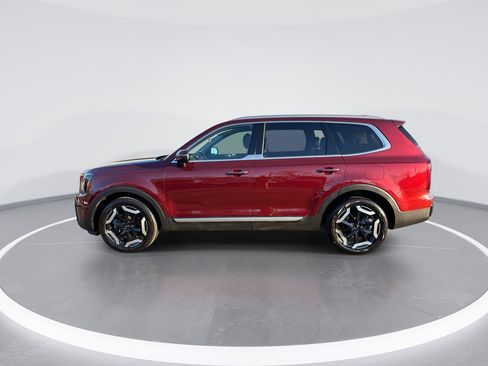Used 2023 Kia Telluride S image 5