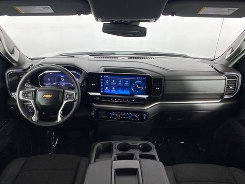 Certified 2025 Chevrolet Silverado 1500 LT AWD/4WD image 15