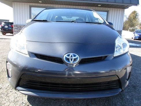 Used 2013 Toyota Prius Three image 3
