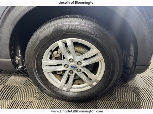 Used 2023 Ford Explorer XLT w/ Equipment Group 202A image 14