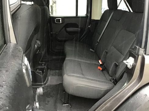 Used 2021 Jeep Wrangler Unlimited Sport AWD/4WD image 25