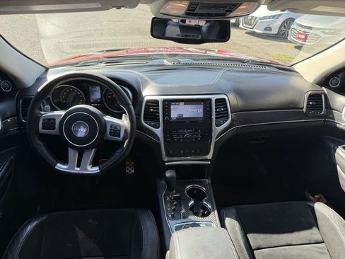 Used 2012 Jeep Grand Cherokee SRT8 w/ Luxury Group II AWD/4WD image 11