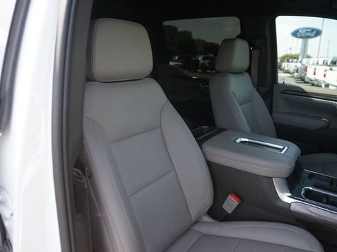 Used 2022 Chevrolet Silverado 1500 LTZ AWD/4WD image 20