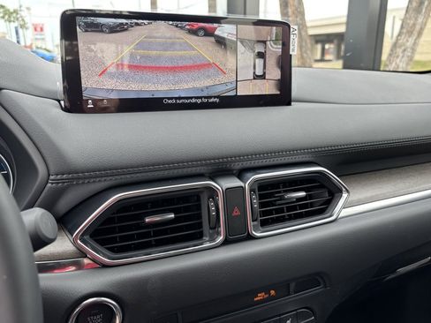 New 2025 MAZDA CX-5 Signature image 10