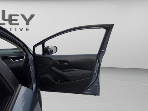 Used 2022 Toyota Corolla LE image 18