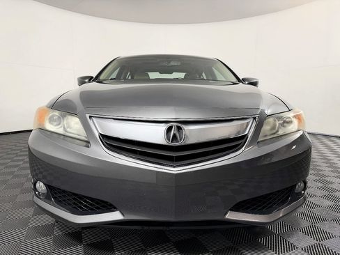 Used 2014 Acura ILX w/ Technology Package FWD image 4