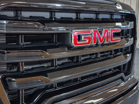 Used 2021 GMC Sierra 1500 Elevation AWD/4WD image 14