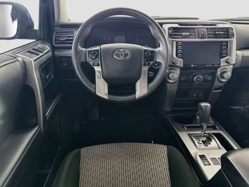 Certified 2022 Toyota 4Runner SR5 AWD/4WD image 23