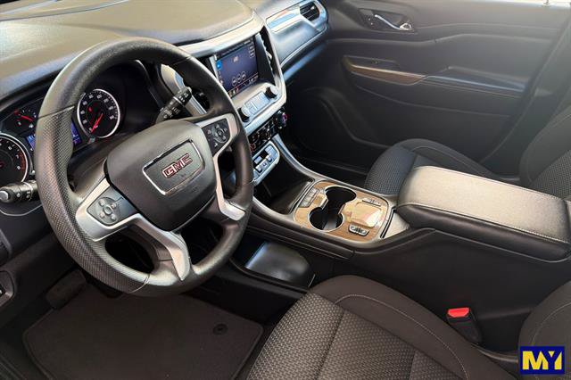 Used 2021 GMC Acadia SLE w/ Driver Convenience Package FWD image 10