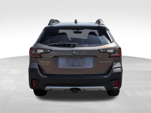 Used 2022 Subaru Outback Limited AWD/4WD image 5