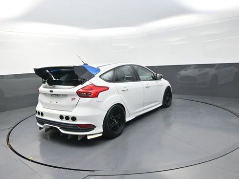 Used 2018 Ford Focus ST image 68