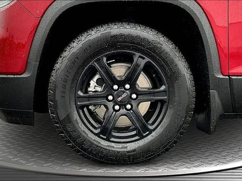 Used 2022 GMC Acadia AT4 w/ Technology Package image 34