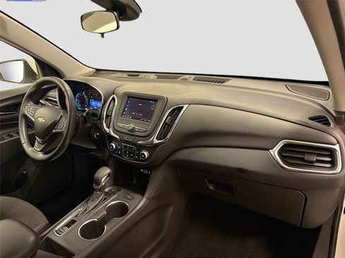 Used 2024 Chevrolet Equinox LT image 28