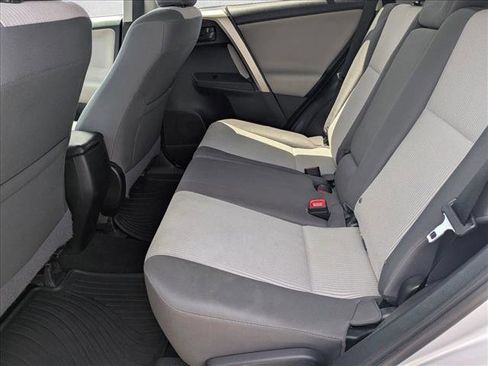 Used 2015 Toyota RAV4 LE FWD image 15