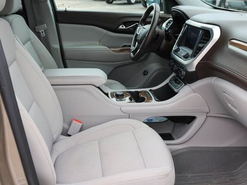 Used 2023 GMC Acadia SLE w/ Driver Convenience Package image 17