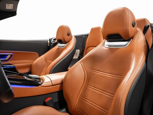 Used 2022 Mercedes-Benz SL 63 AMG 4MATIC image 36