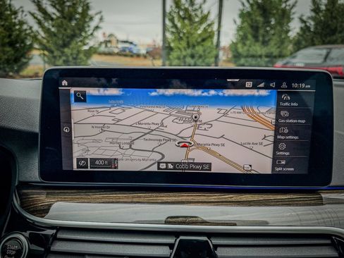 Used 2021 BMW 540i xDrive w/ M Sport Package image 15