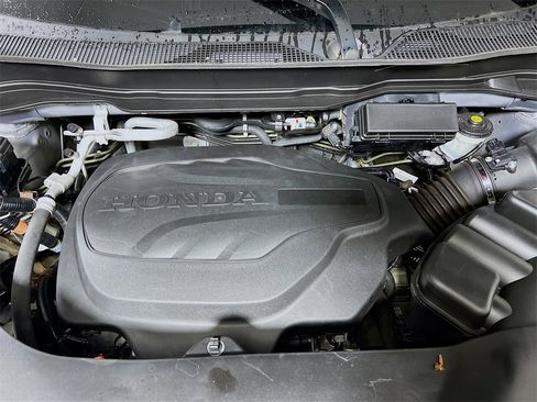 Used 2022 Honda Pilot Sport image 28