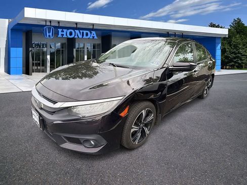 Used 2017 Honda Civic Touring image 1