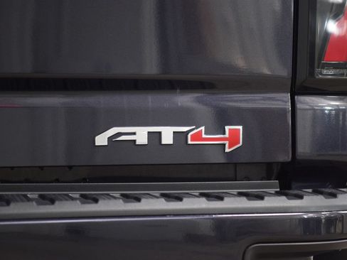 Used 2024 GMC Sierra 2500 AT4 w/ AT4 Premium Plus Package AWD/4WD image 26