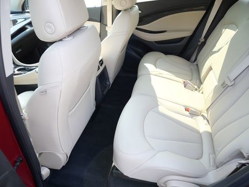 Used 2020 Buick Envision Preferred image 32