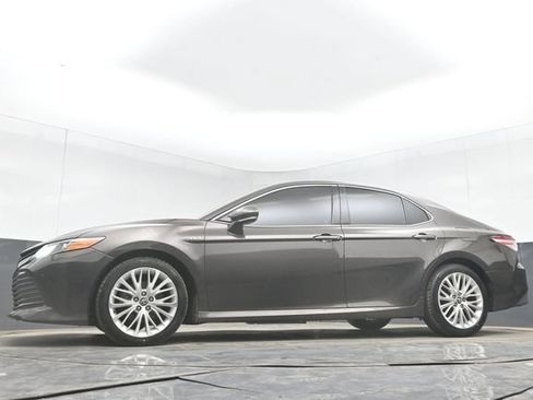 Used 2018 Toyota Camry XLE w/ Audio Package FWD image 45