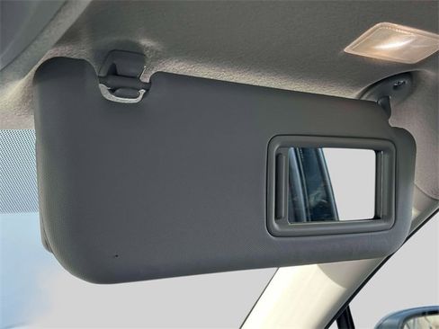 Certified 2023 Toyota Corolla Cross XLE image 33