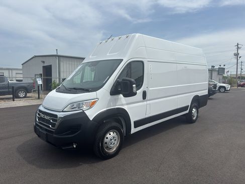 Used 2023 RAM ProMaster 3500 w/ Lane Management Group FWD image 12