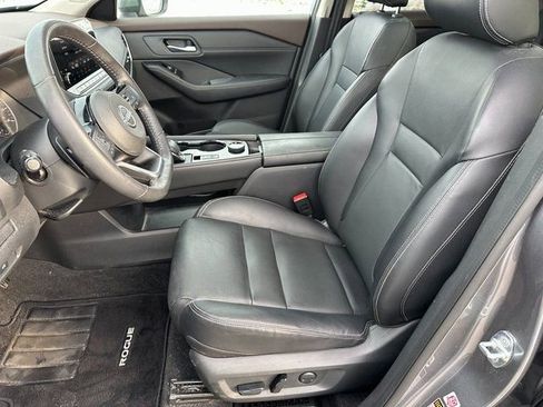 Used 2022 Nissan Rogue SL w/ SL Premium Package image 16