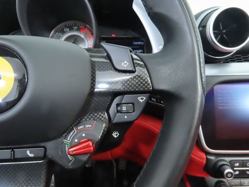 Used 2019 Ferrari Portofino image 20