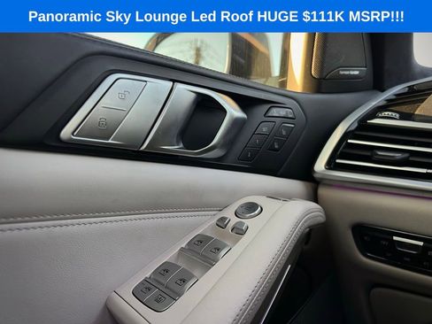 Used 2021 BMW X7 M50i w/ Dynamic Handling Package image 55