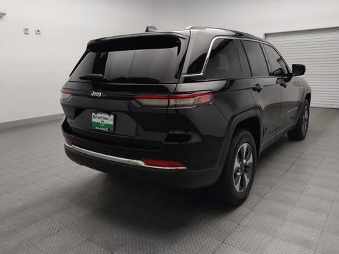 Used 2023 Jeep Grand Cherokee image 9