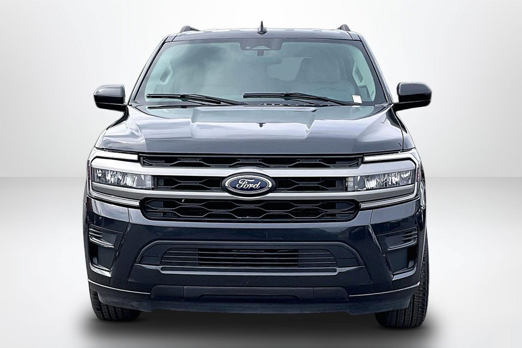 Used 2022 Ford Expedition Max XLT RWD image 2