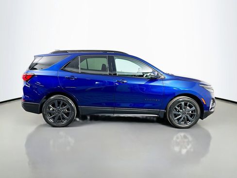 Used 2023 Chevrolet Equinox RS w/ RS Leather Package image 4