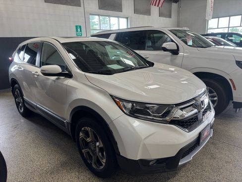 Used 2019 Honda CR-V EX image 3