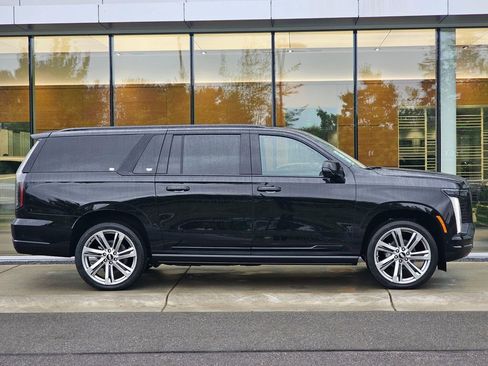 New 2026 Cadillac Escalade ESV Platinum Sport AWD/4WD image 6