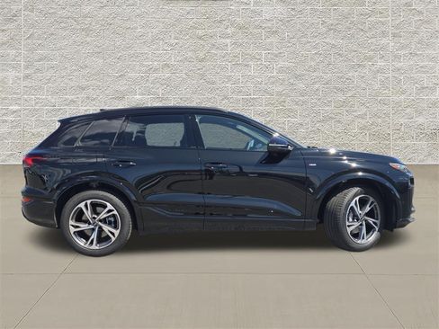 New 2027 Audi Q6 e-tron Premium Plus AWD/4WD image 8