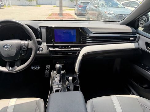 Used 2025 Toyota Camry SE FWD image 20