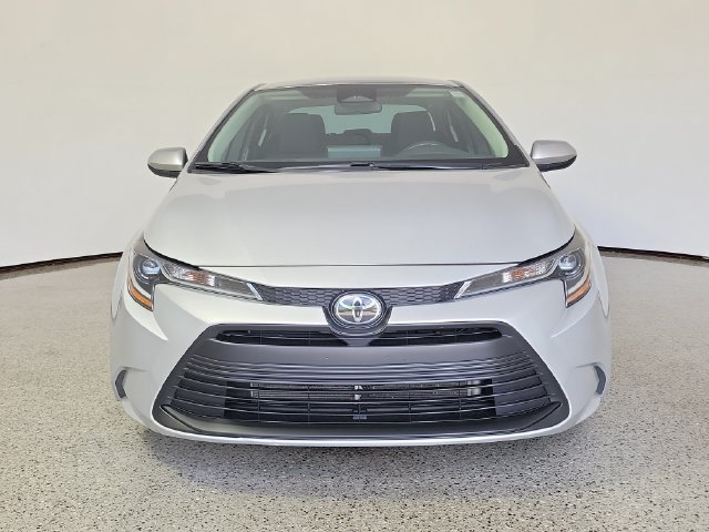 Used 2024 Toyota Corolla LE w/ LE Convenience Package FWD image 3